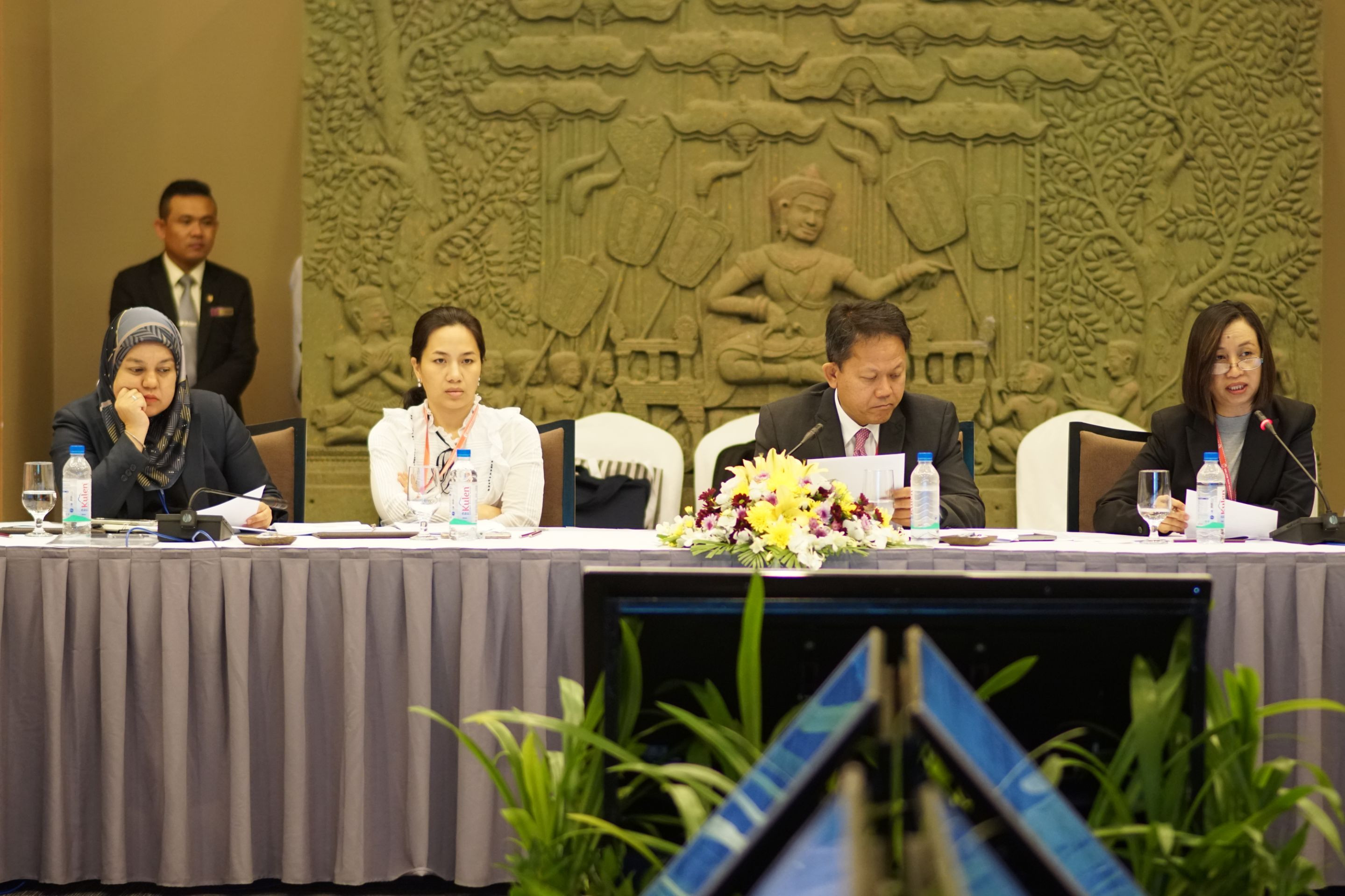 APA APPOINTS NEW EXECUTIVE OFFICERS